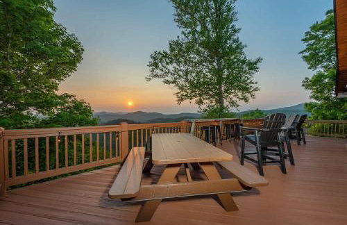 2 Cabins ~ Sleeps 22 ~ 100 Feet Apart ~ Ski in out - Foto 3