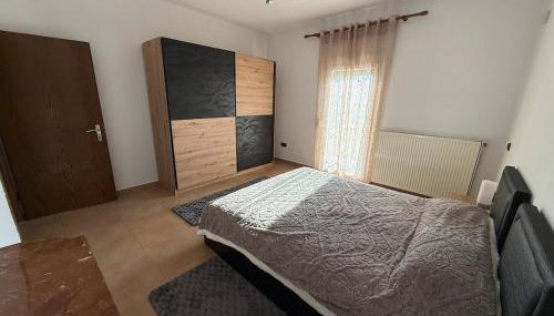 Cozy Family House with Yard - Foto 4, wardrobe