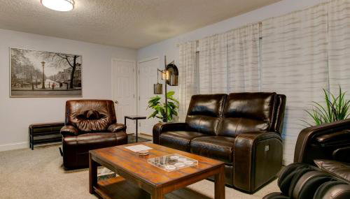 Modern Luxuries in a Quiet Convenient Location - Foto 4