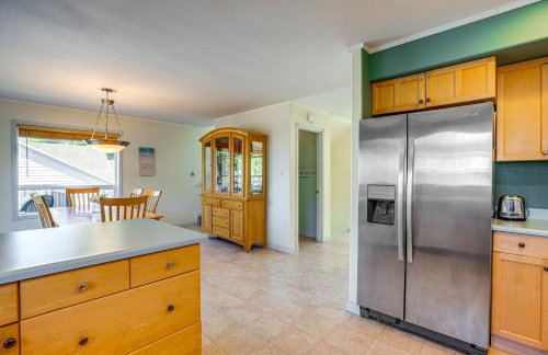 Walk to Shore Home with Deck in Rockaway Beach! - Foto 8