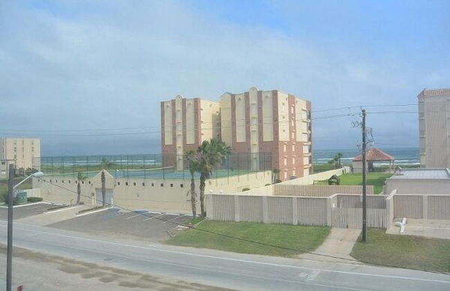 Gulf 4 Bedroom Condo by Fountain Vista Homes - Foto 25