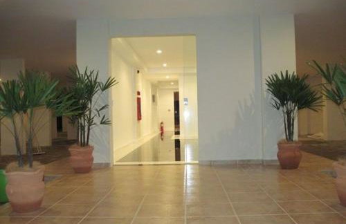 Novo, Iluminado 3 Quartos Piscina Garagem - Foto 1