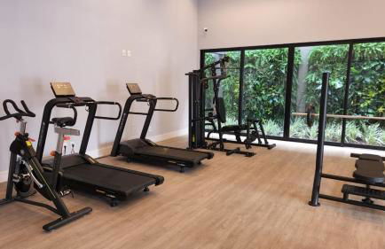 Um Luxo de Vista, Lindo Closet e Móveis Assinados - Foto 30