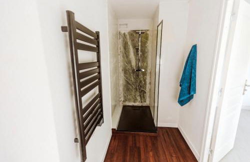 A1 Spacieux appartement 2eme etage - Photo 6