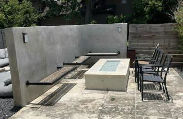 Modern 2-Home Private Oasis w Pool Hot Tub in DT - Foto 37