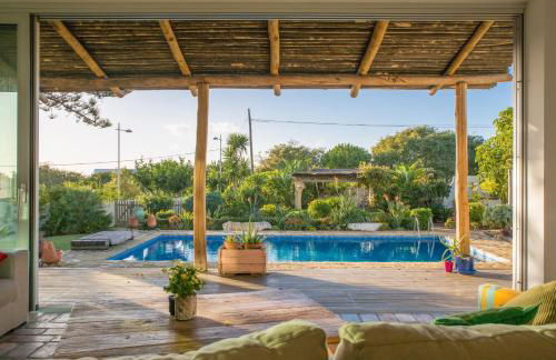 Exotic Beachfront Retreat Handcrafted Bohemian Luxury - Foto 18