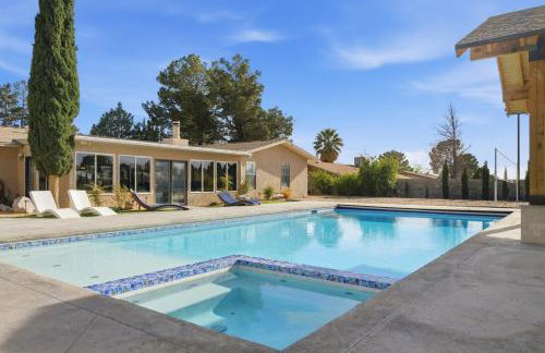 Private Beach Volleyball Pool Retreat - Foto 48