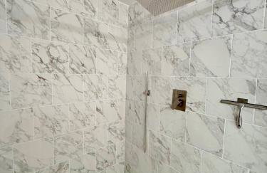 Brand New 4BR Near Downtown and Lucas Oil Stadium - Photo 63