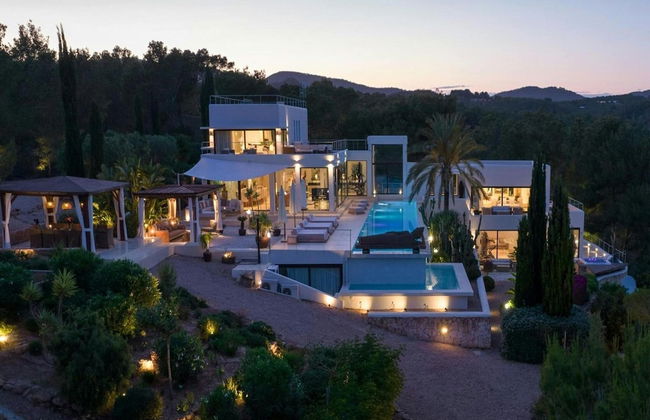 Holiday Home With Stunning Infinity Pool - Foto 24