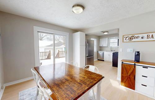 Stylish Home Near Historic Downtown & Lake Erie - Foto 22