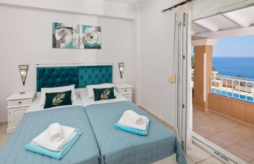 Elena Costa - Photo 7