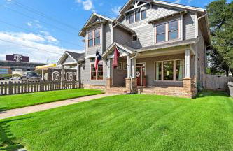 Luxury 5 BR 4 Bath, Hot Tub, Outdoor Kitchen, Across Street from Kyle Field! - Foto 2