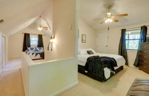 Relax By the Fire Family Gem with Porch in Afton! - Foto 17