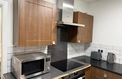 61 Moorfields city centre apartment sleeps 10 - Photo 5