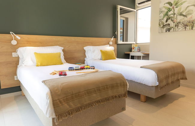 Eden Roc Villas - Photo 8