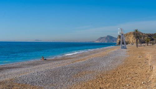 Tranquilidad a la Orilla del Mar - Foto 4