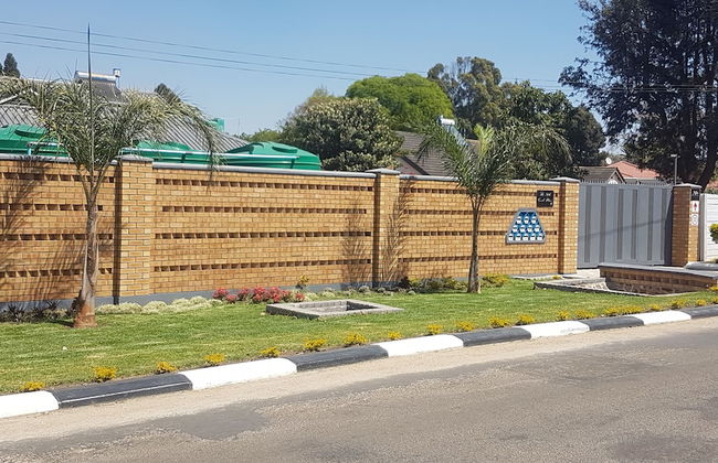 Harris Apartments - Photo 20