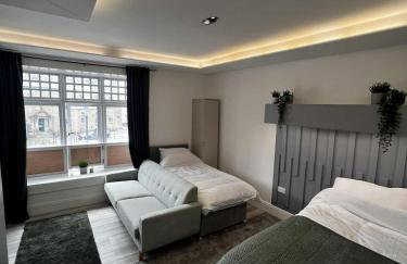Resilets - Mood Studio 2 - Central Modern 2 Bed - Photo 17