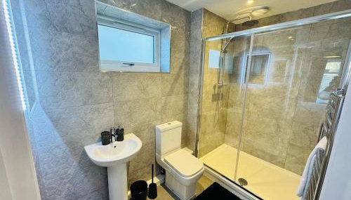 2 have fun in Huntingdon entire flat - Foto 3, Shower