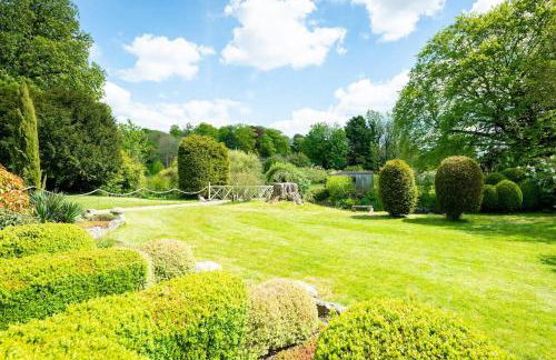 Manor Estate - Two Accommodation Wings - Sleeps 14 - Foto 49