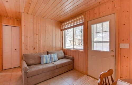 Lakefront Pelican Rapids Cabin with Boat Dock! - Foto 18