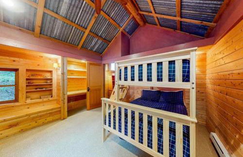 Immaculate Cabin Rental with a Hot Tub next to Lake Pend Oreille in Bonner County, Idaho - Foto 23