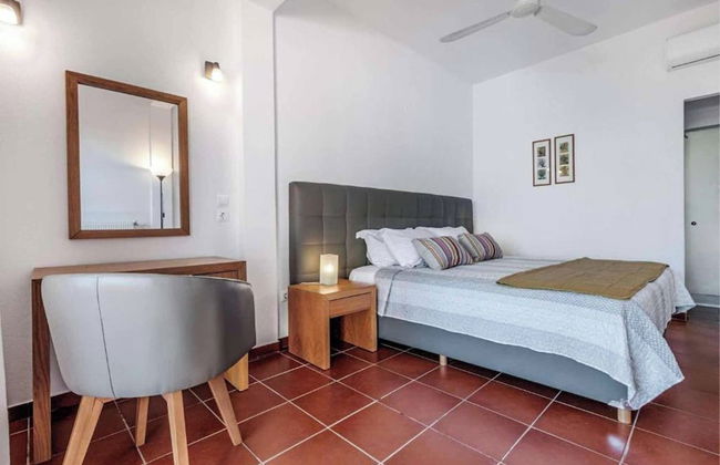 Villa Barbati Beachfront - Photo 33