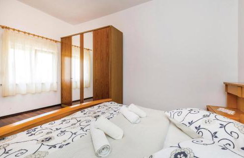 Gorgeous Apartment In Lukovo Sugarje - Foto 17