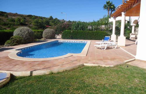 Lovely Burgau villa just 3 mins walk from beach - Foto 3