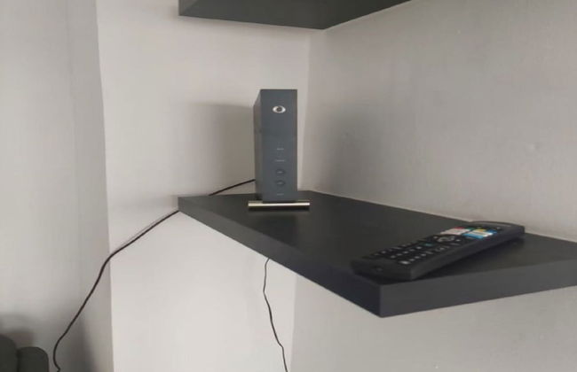 Modern Apartment With Balcony - Photo 12