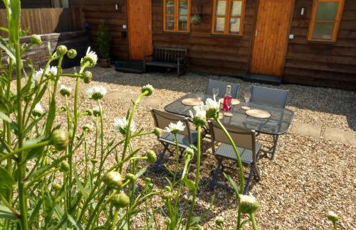 Seven Stars- hot tub & garden with fabulous views. - Photo 21