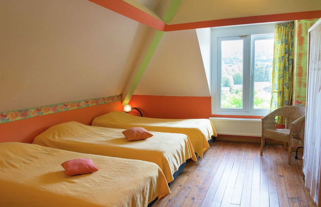 Holiday Home in Moutouyet With Pool & Sauna - Photo 3