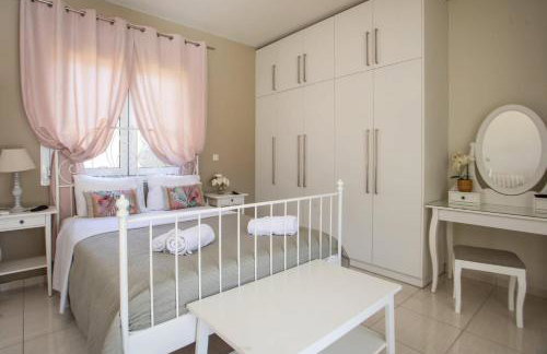 Sea Breeze & Nature villa, with heated pool and garden retreat - Foto 41