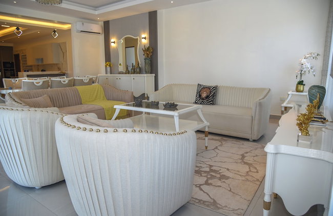 Mira Heights Suite & Conferencing - Photo 13