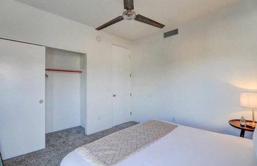 Epic 6BR with Pool, Spa and Fire Pit - Walk to Trails - Foto 33