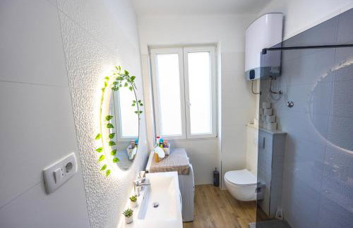 Stylish Apartment with balcony in quiet Area near Old Town & Beach - Photo 12