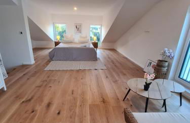 Modernes Neubauhaus ca 200 qm Nähe vom Flughafen - Foto 37