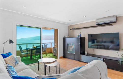 Frontline Beach Apt with Terrace - Foto 14