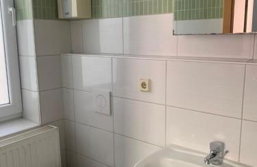 Monteurwohnung in Aschersleben, 2 Zimmer, Küche, Bad, max 4 Personen - Foto 8