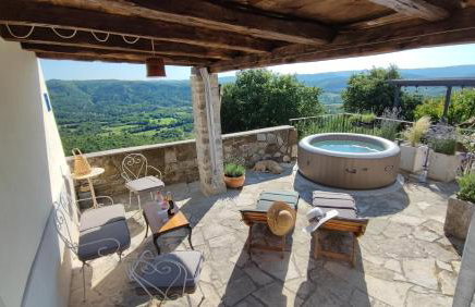 Amazing STUDIO CASA FERMEGLIA with private jacuzzie and perfect panoramic view - Foto 1