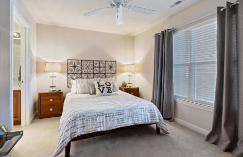 Modern Decor, Views, Grill, Workstation, Boat + 2 PWC Slips & Resort-Style Amenities - Foto 22