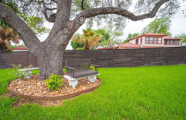 Splash Into Vacation 6BR Home w/ Pool & Waterslide - Foto 50