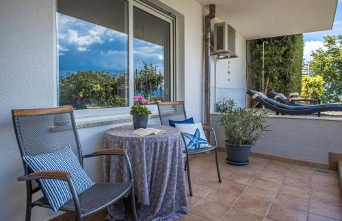 Terra Magica Deluxe Apartment OR Room with Private Parking, Terrace and Sea View - Foto 41