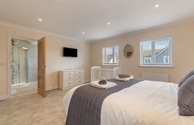 Maynor - Large Luxury House Log Burner Central Location - Photo 6