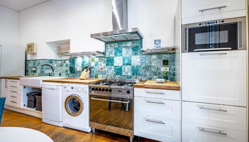 YD Bright 2-Bedroom Retreat with Elevator - Foto 4