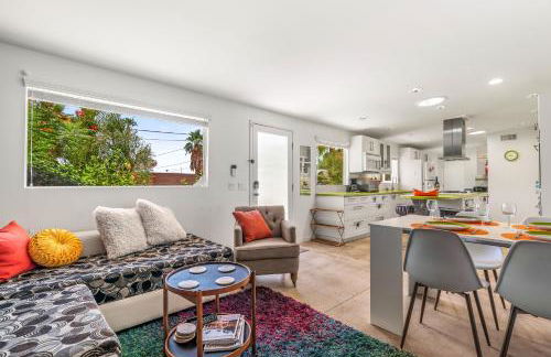 Palm Springs Home with a Resort Style Backyard -Joy pool hot tub views - Foto 33