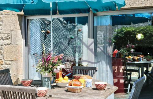 LocaLise - M3A La Maison du pêcheur au Guilvinec - Chambres vue mer - A 20m de la mer située à la pointe de Men Meur - Tout à pied, plage, port, centre, commerces, marché - Wifi inclus - Linge de lit inclus - Jardin clos - En option , ménage et serviettes - Foto 24