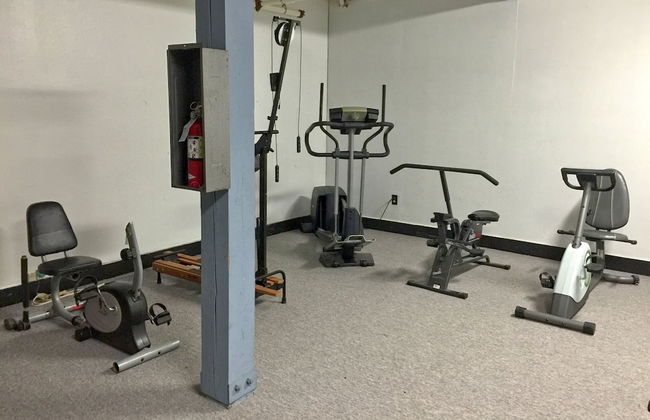 37SLL - Economical - Convenient - Kitchenette - Sleeps 2 - Foto 9