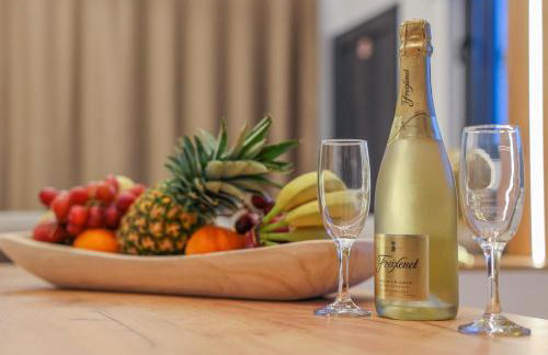 City Compass Luxury Villa - Photo 8