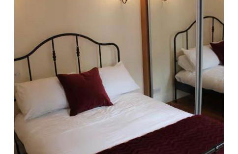 Coastal cottage on a bridle path in Lilliput- Sandbanks - Photo 12